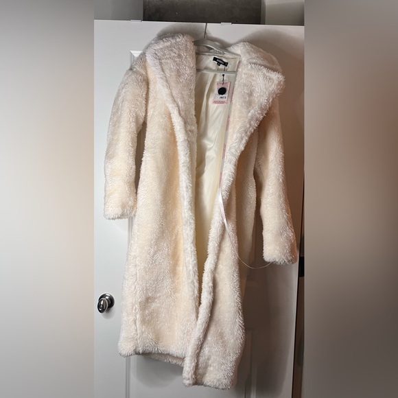 White Borg Teddy Seam Detail Longline Coat - Picture 3 of 6